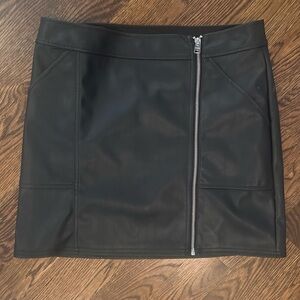Faux leather skirt EXPRESS sz 10